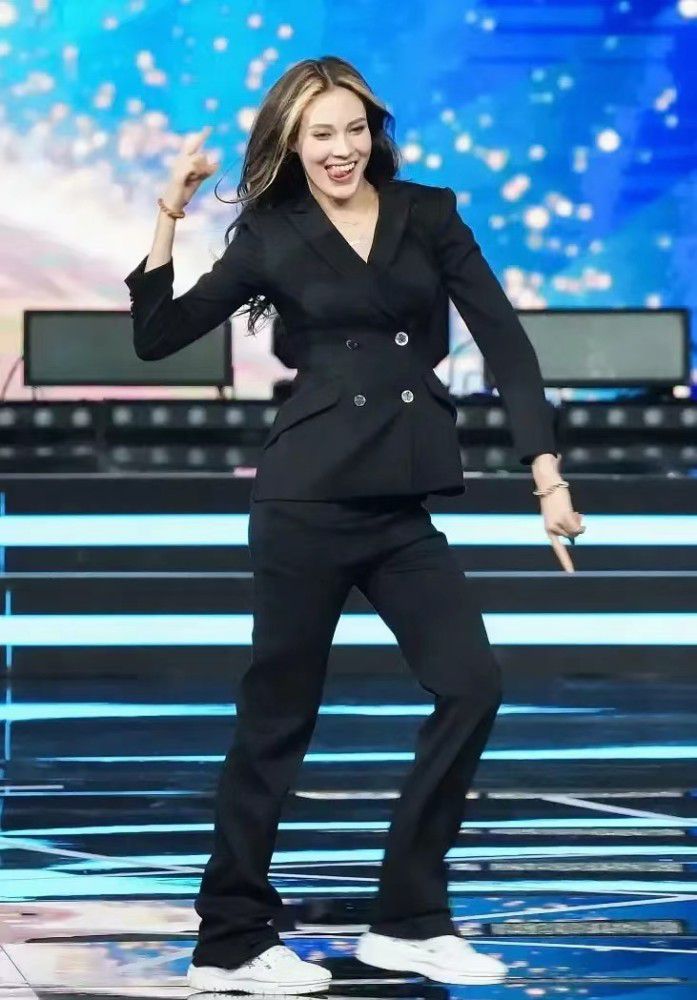 影片主演何明坦言自己的表演不足